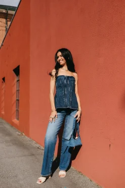 Adria Low-Rise Wide Leg Jeans in Headline