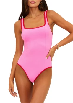Caia One Piece