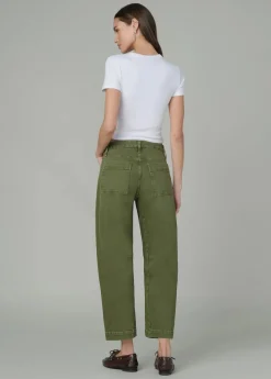 Double Pocket Barrel Jean