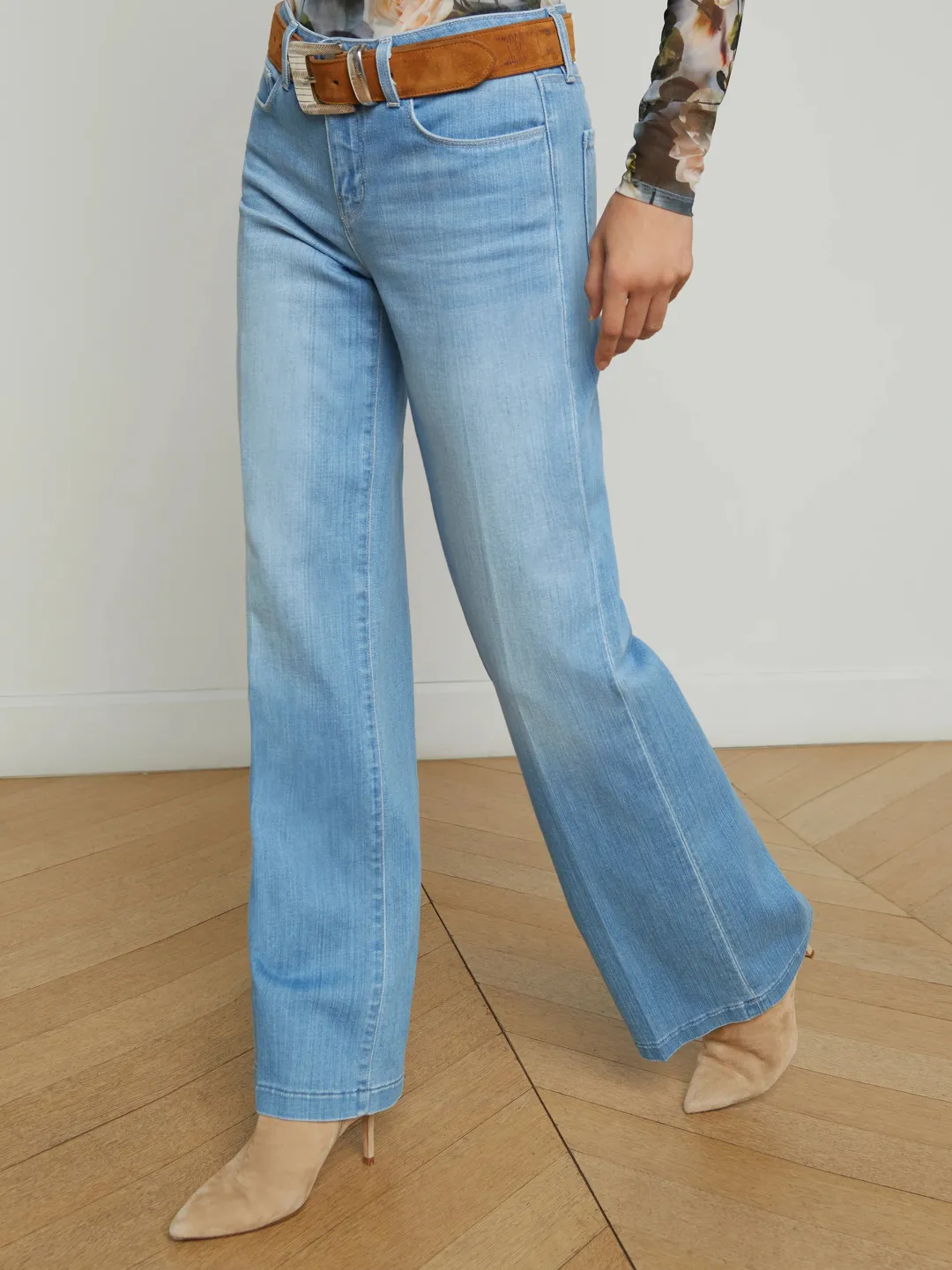 Joanne Low-Rise Wide-Leg Jeans