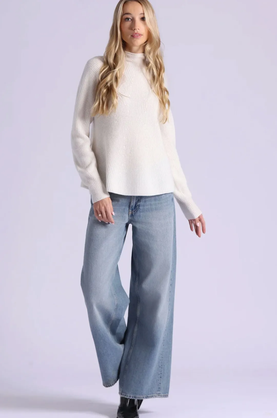 Luxe Cashmere Seamless Mock