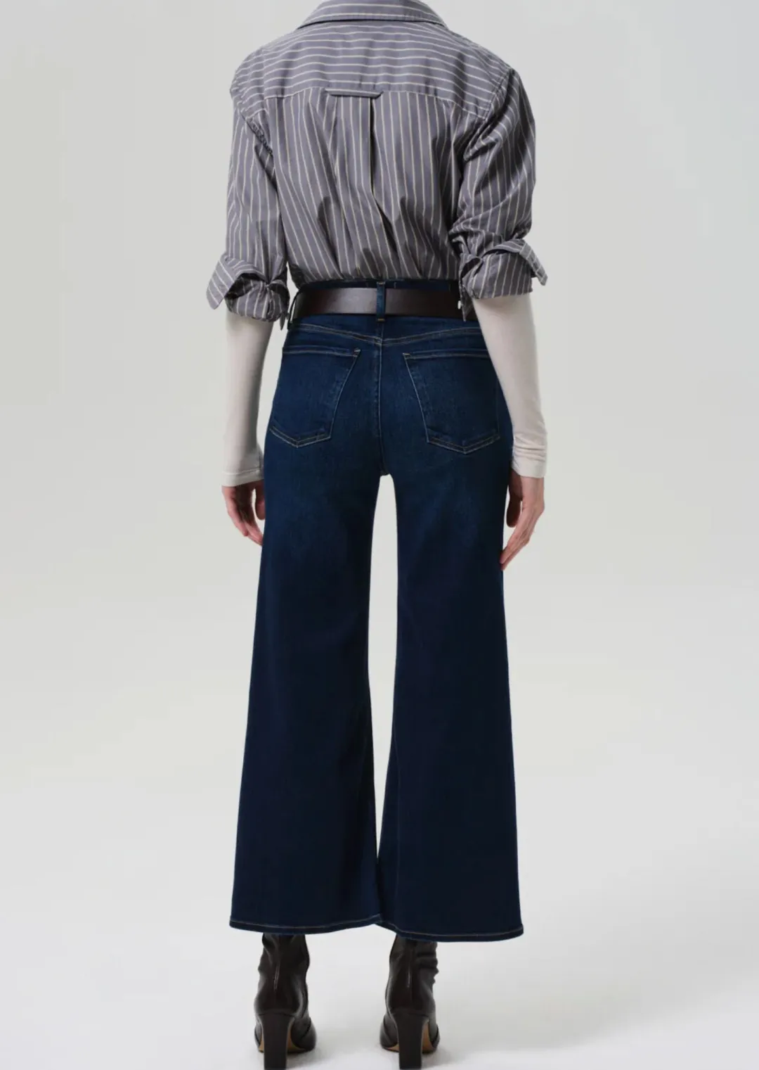 Lyra Wide Leg Crop Jeans in Dakota