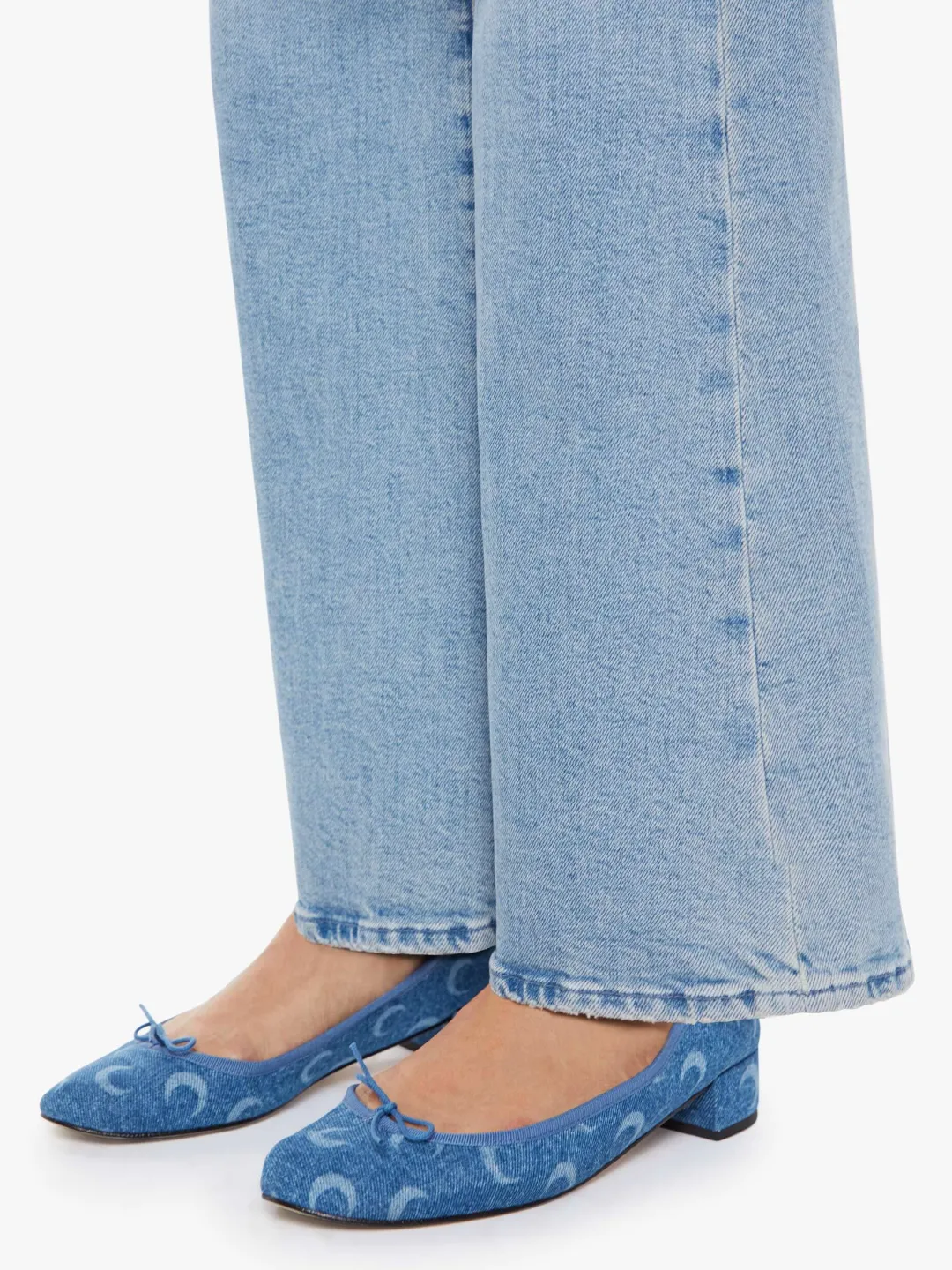 PETITES The Lil' Hustler Roller Sneak Jeans