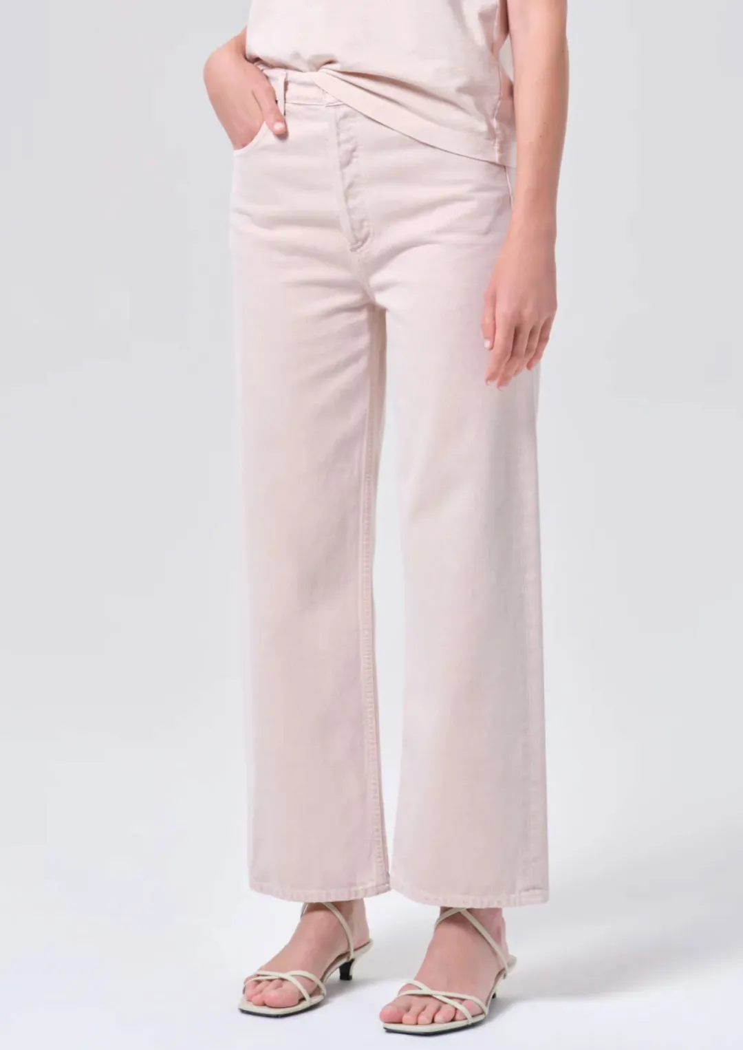 Ren Jean in Foundation