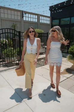 Taylor Cropped Wide Leg Jeans