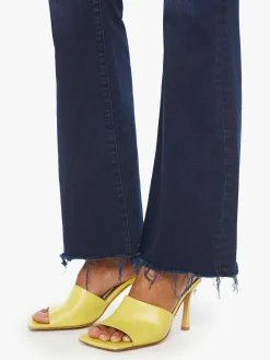 The Weekender Fray Jeans in Chip On My Shoulder