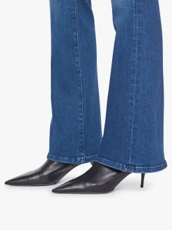 The Weekender Nip It In The Butt